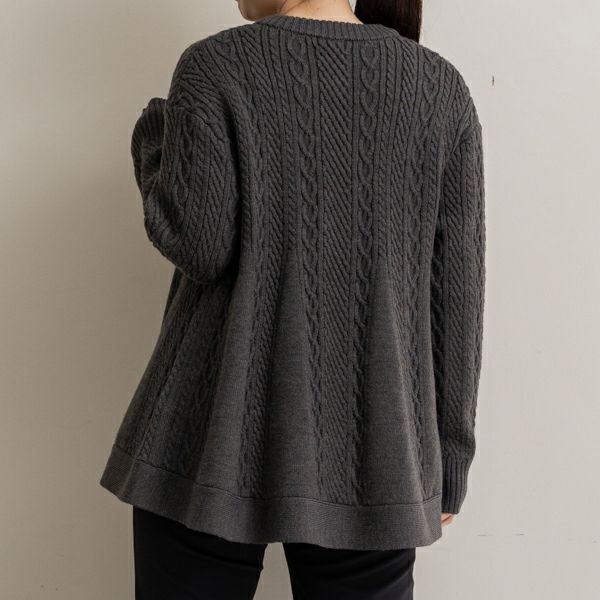 新品　SONO ケーブルフレアニットセーター グレー Sono（ソーノ）の「【SONO/ソーノ】ポワンフレアニットプルオーバー
