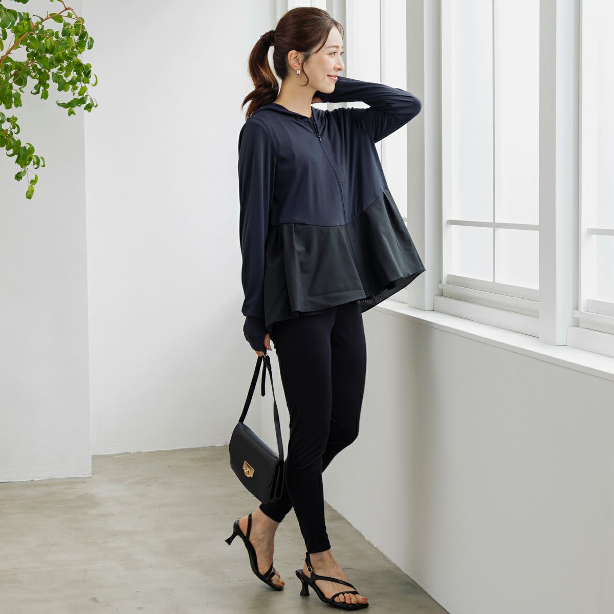 未使用 SONO ティアードフレアチュニックフーディ ラッシュガード ブラック 000000006534-01-xl.jpg?t=