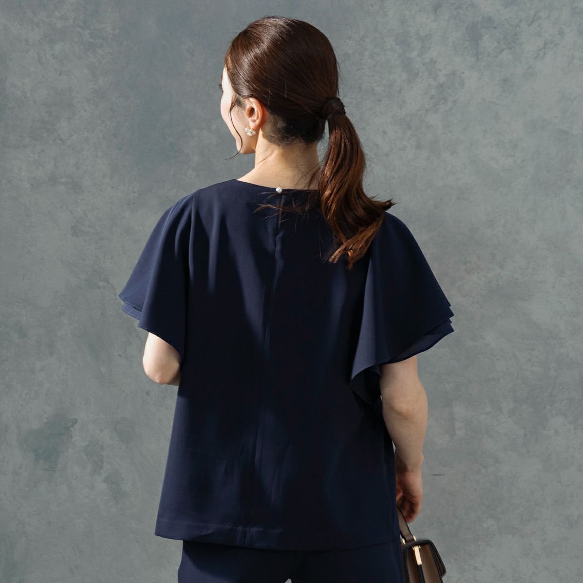 SONO (ソーノ) ハーモニーフレア ブラウス 防シワ 吸汗速乾 ストレッチ セットアップ対応 S253BV033 SONO NAVY】ハーモニーフレアブラウス【20250711】 | Spendard.com