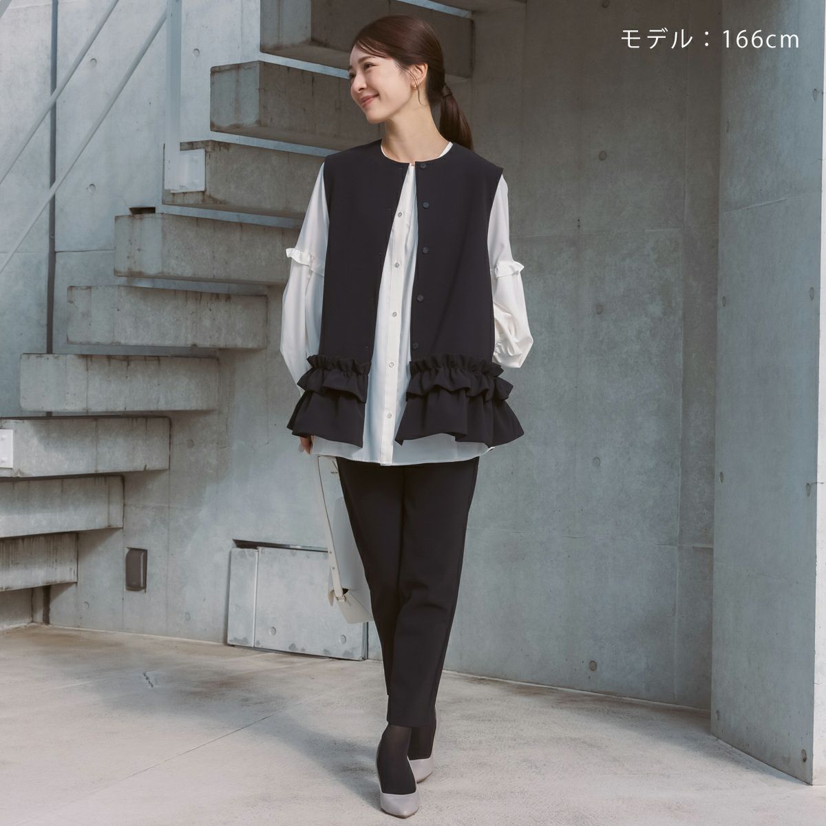 SONO NAVY】 フローラルフリルチュニックジレ【20260121】 | Spendard.com